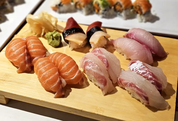 Shiroi Sushi 한국횟집 Picture 2
