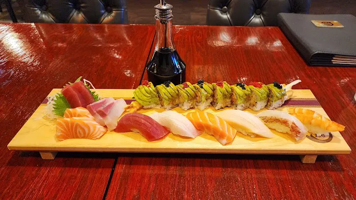 ARI Sushi Japanese Restaurant Picture 3