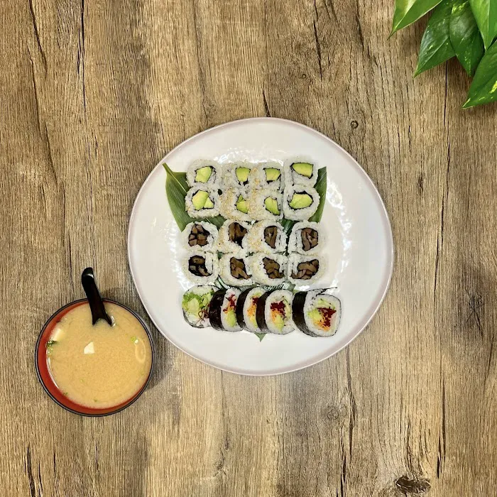 Maru Sushi & Poke Bowl Picture 9