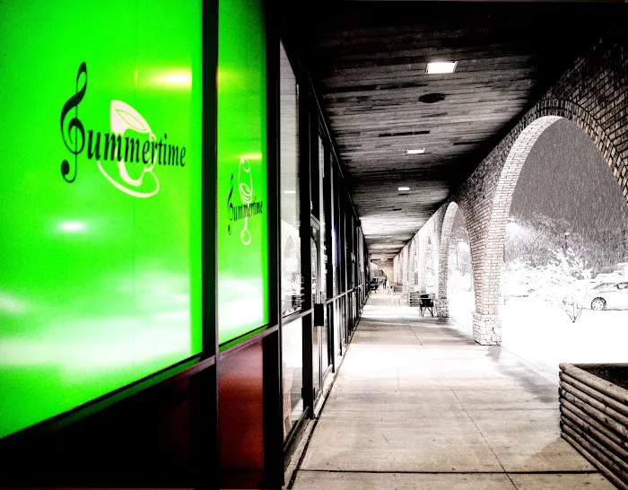 Summertime Jazz Cafe / Lounge Picture 1
