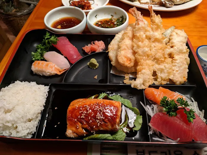 Sushi Box Picture 3