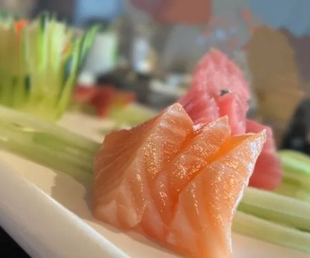 Sake Roll & Grill