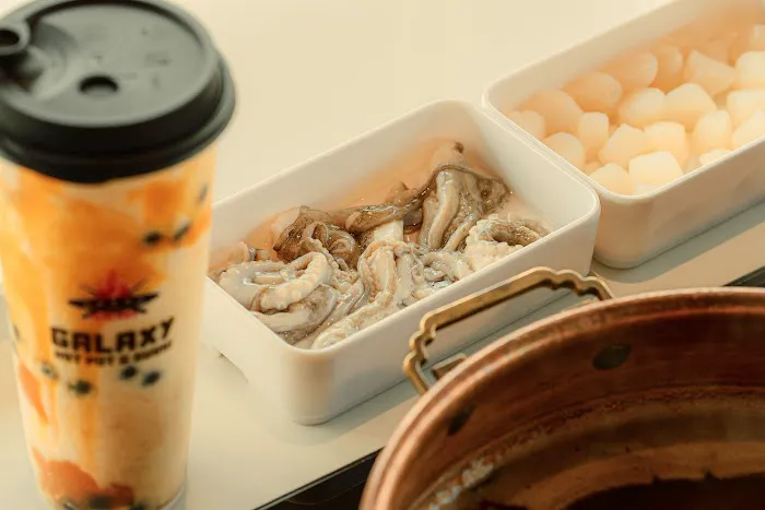 Galaxy Hot Pot and Sushi Picture 5