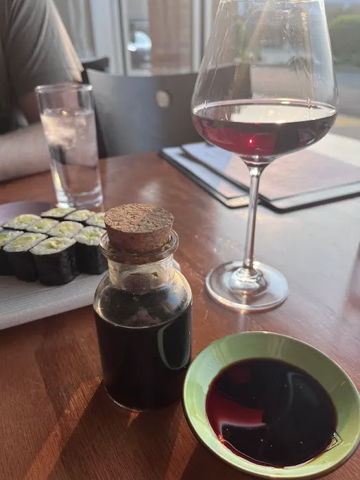 Harmi Sushi Picture 10