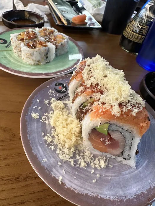 Blackfish Rotary Sushi & Bar Picture 5