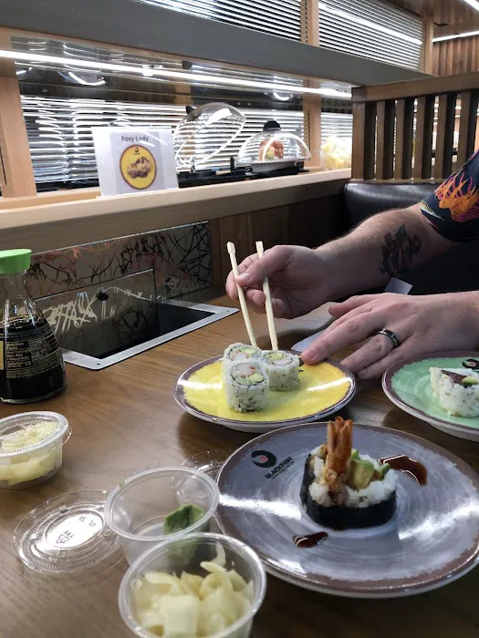 Blackfish Rotary Sushi & Bar Picture 10