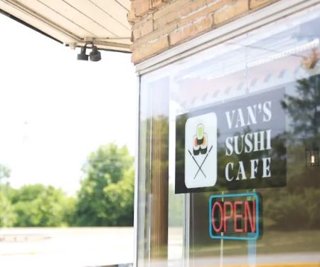 Van's Sushi Cafe