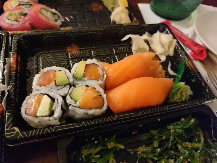 Van's Sushi Cafe Picture 4