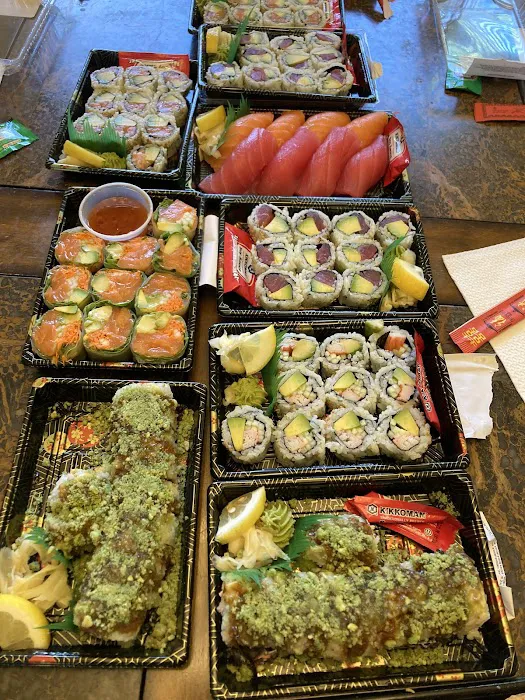 Van's Sushi Cafe Picture 3