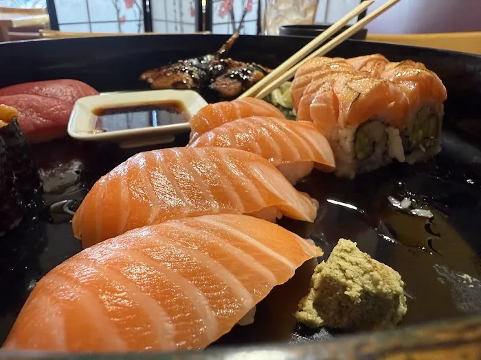 Osaka Sushi Restaurant Picture 4