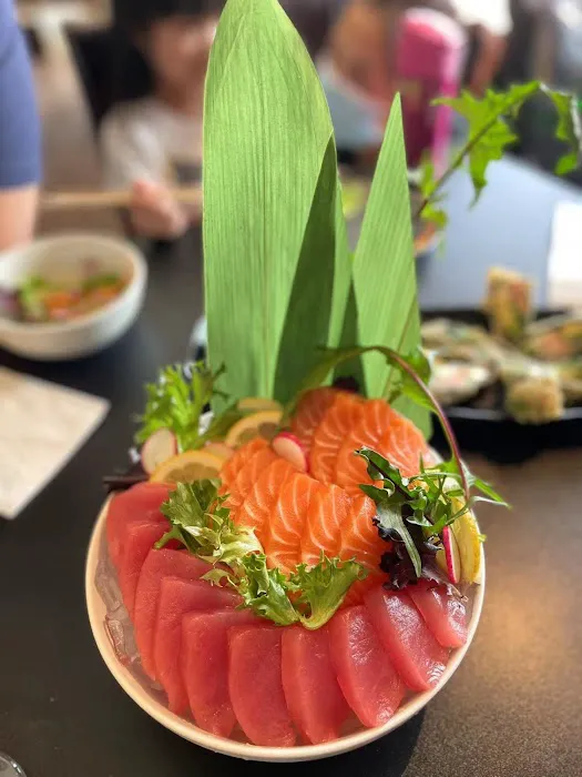 Lili Sushi & Ramen Picture 6