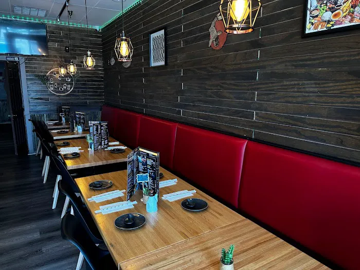 Lili Sushi & Ramen Picture 1