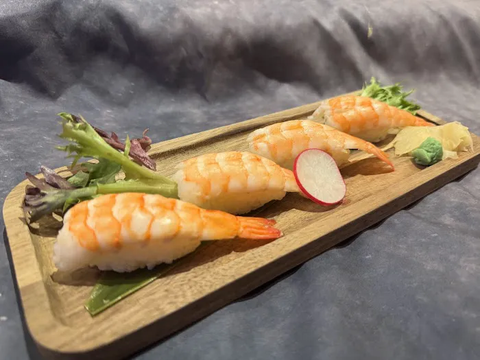 Sushi Train Japanese Restaurant Picture 2