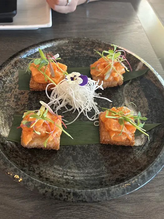 Wild Tuna Sushi + Grill Picture 8