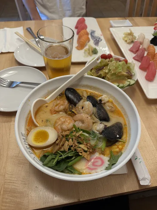Prime Sushi and Ramen Picture 3