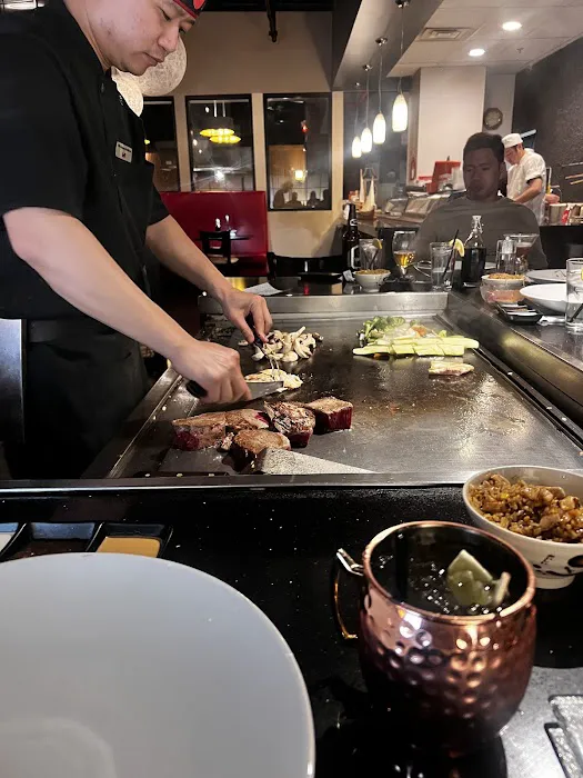 Kiku Japanese Steak House & Sushi Lounge Picture 7