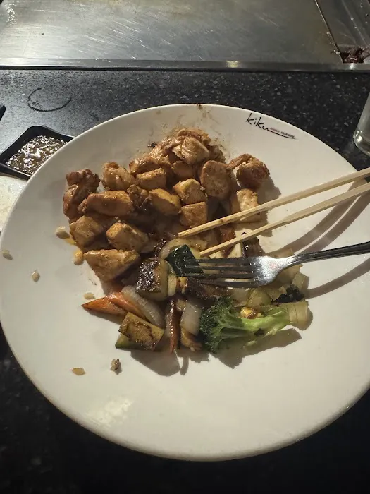 Kiku Japanese Steak House & Sushi Lounge Picture 5