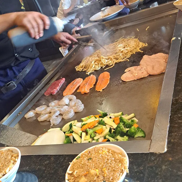 ZUKA SUSHI & HIBACHI GRILL Picture 10