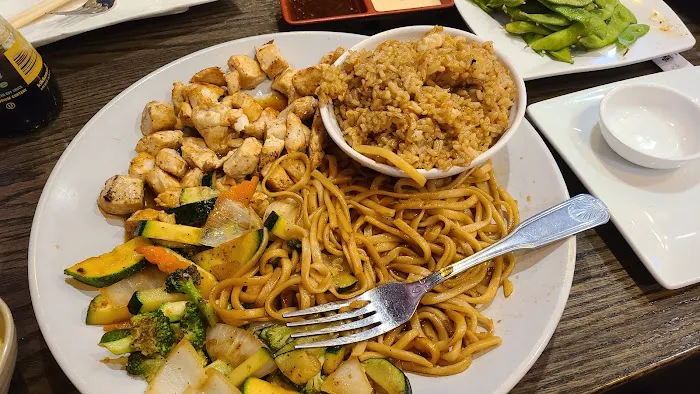 ZUKA SUSHI & HIBACHI GRILL Picture 3