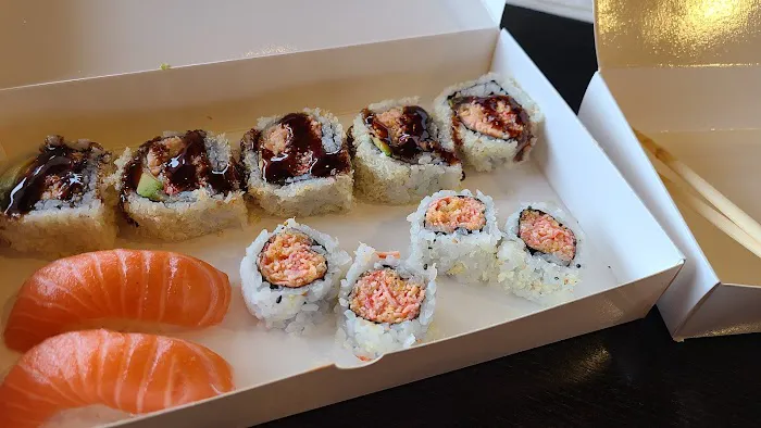 Sushi Plus⁩ Rotary Sushi Bar - Aurora (No Reservations) Picture 6