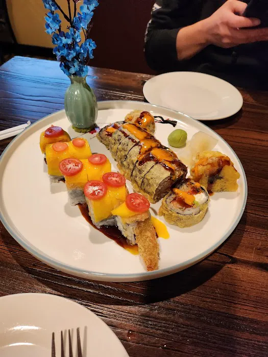Susie Sushi Picture 6