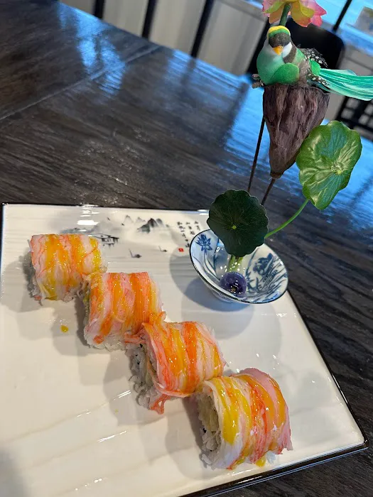 Susie Sushi Picture 7