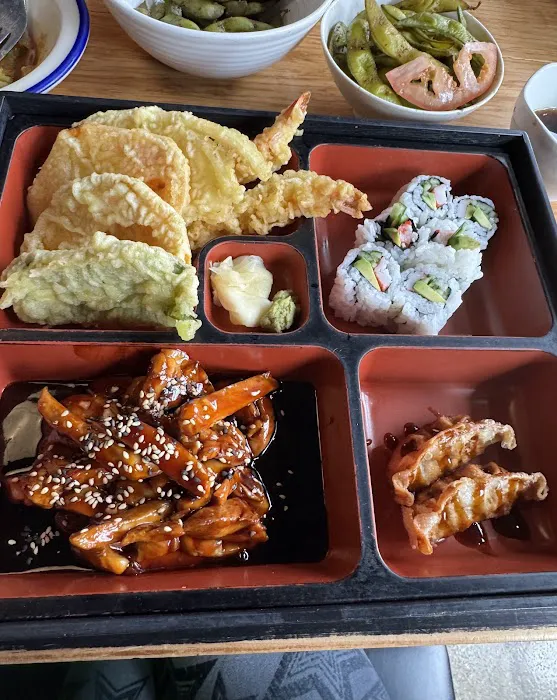 Kubo Sushi and Sake Lounge Picture 4