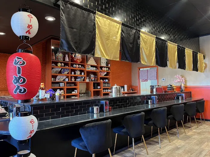 CHICAGO RAMEN & SUSHI St. Charles Picture 9