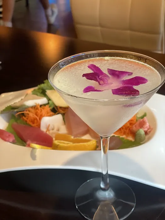 Shu's Sushi Bar & Grill Picture 4