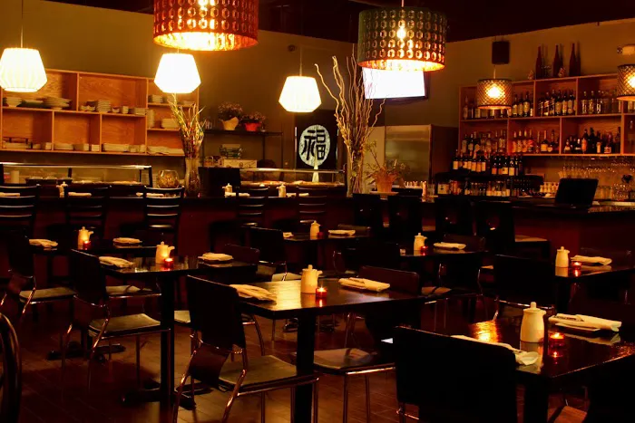 Shu's Sushi Bar & Grill Picture 6