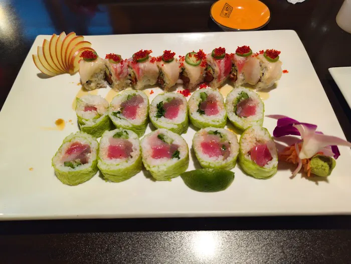 Shu's Sushi Bar & Grill Picture 5