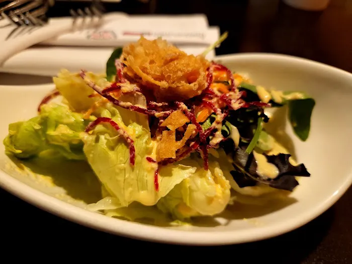 Shu's Sushi Bar & Grill Picture 9