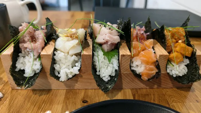 Kinjo Hand Roll Bar Picture 4