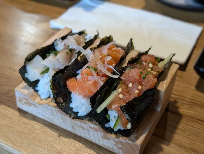 Kinjo Hand Roll Bar Picture 2