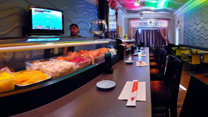 Minato Sushi Bar Picture 2