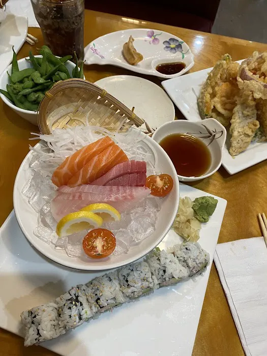 Chiu's Sushi Picture 9