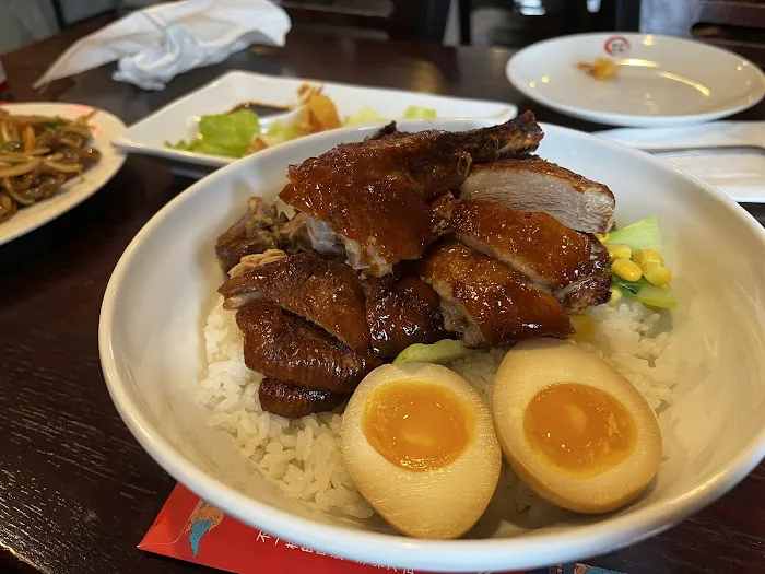 New Asian Taste sushi & Ramen Noodles Picture 8