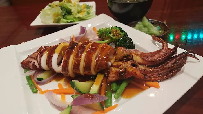 Yama Sushi Bar Picture 4