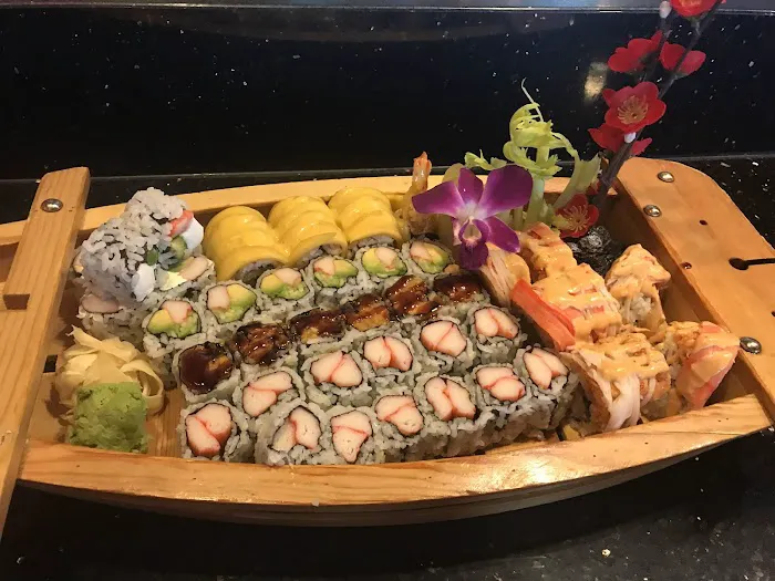 East Moon Asian Bistro Picture 7