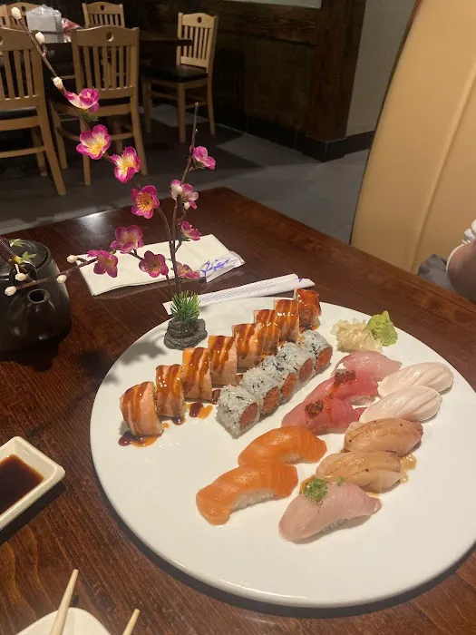 Sushi Call Japanese Restaurant Picture 3