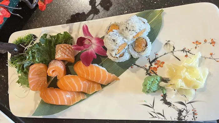 Sushi Sakura & Ramen Picture 4
