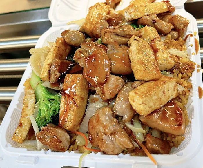 Swallow Hibachi Grill & Sushi Picture 8