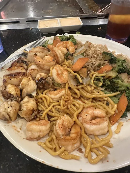 Kabuto Japanese Steakhouse and Sushi Bar Picture 10