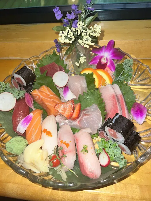 Aji sushi Japanese steak & sushi bar Picture 6