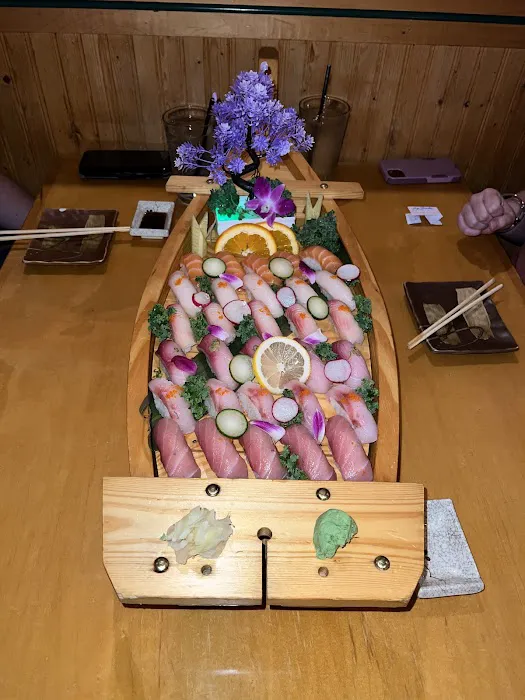 Aji sushi Japanese steak & sushi bar Picture 10