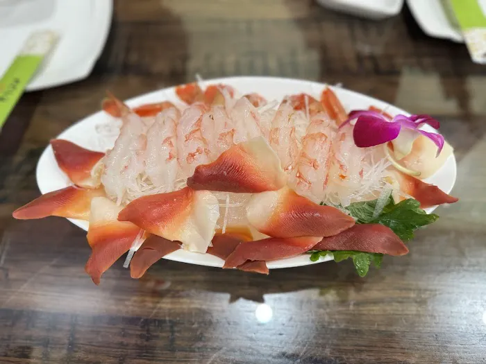Nova Sushi Bar & Asian Fusion Picture 1