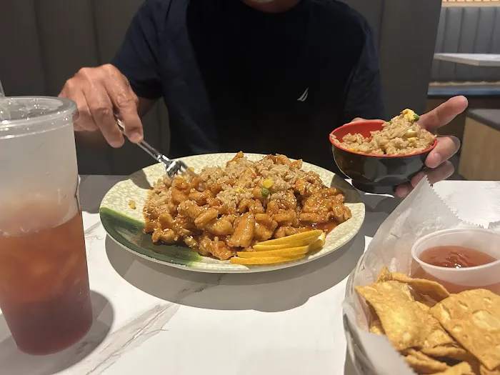 Johnny's Sushi House Picture 9