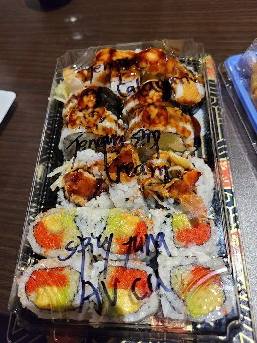 Johnny's Sushi House Picture 3
