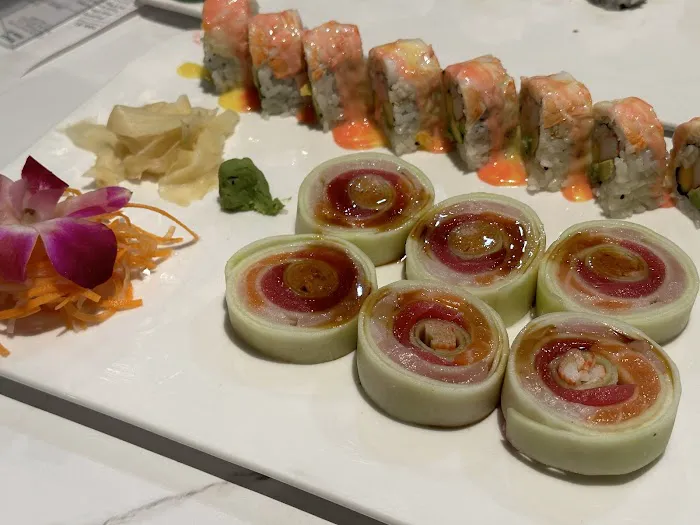 Johnny's Sushi House Picture 4