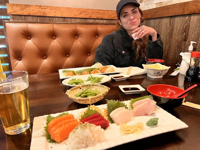 Sushi Q8 Eldersburg Picture 4
